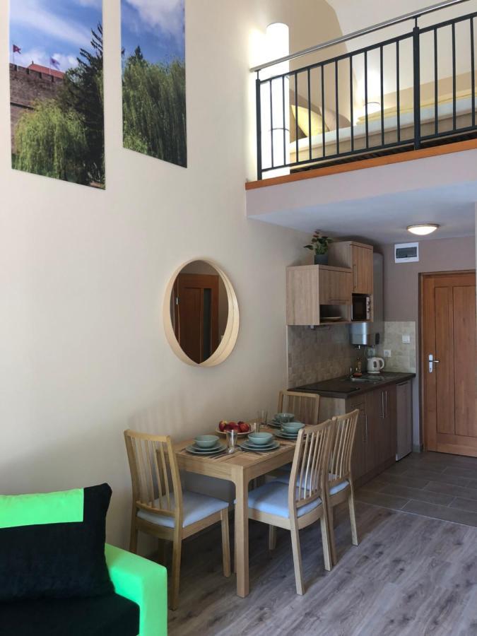 Castellum Apartmanhaz Гюла Екстериор снимка