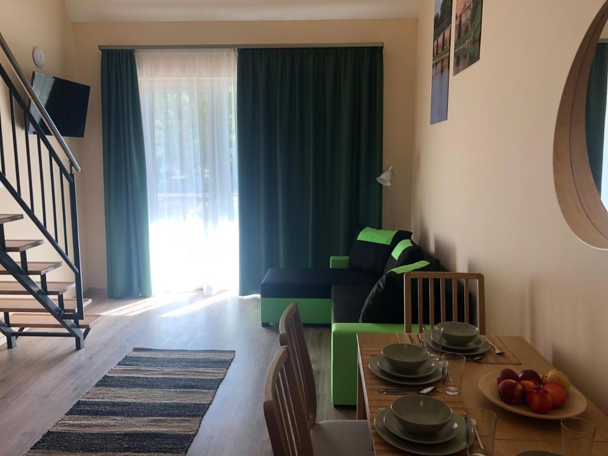 Castellum Apartmanhaz Гюла Екстериор снимка